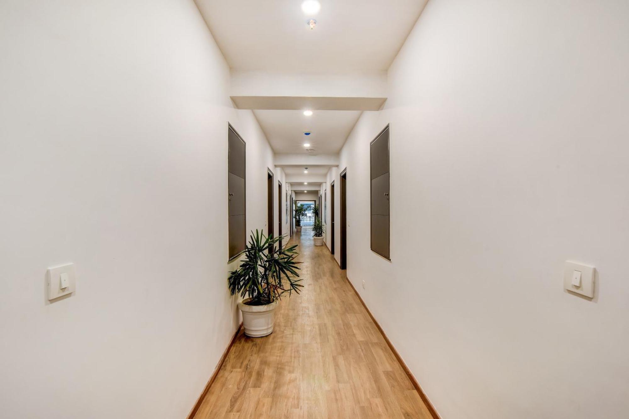 Townhouse 207 Hotel Downtown My Stay Jaipur Extérieur photo
